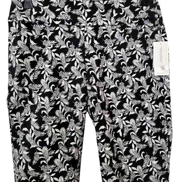 Christopher & Bank The Perfect Pant Black Pineapple Petite Cropped Pants - Picture 3 of 8